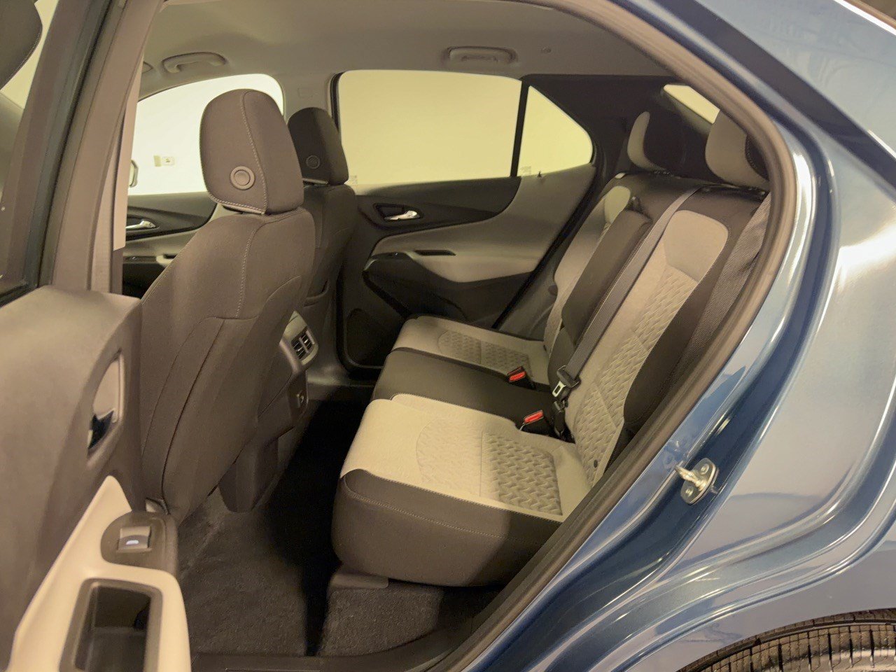 Used 2024 Chevrolet Equinox LT FWD image 25