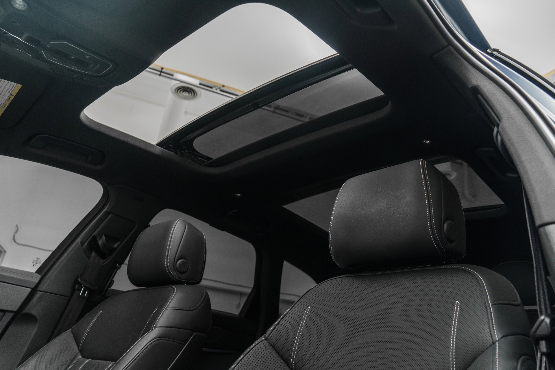 Used 2024 Audi RS 6 performance w/ Black Optic Package image 18