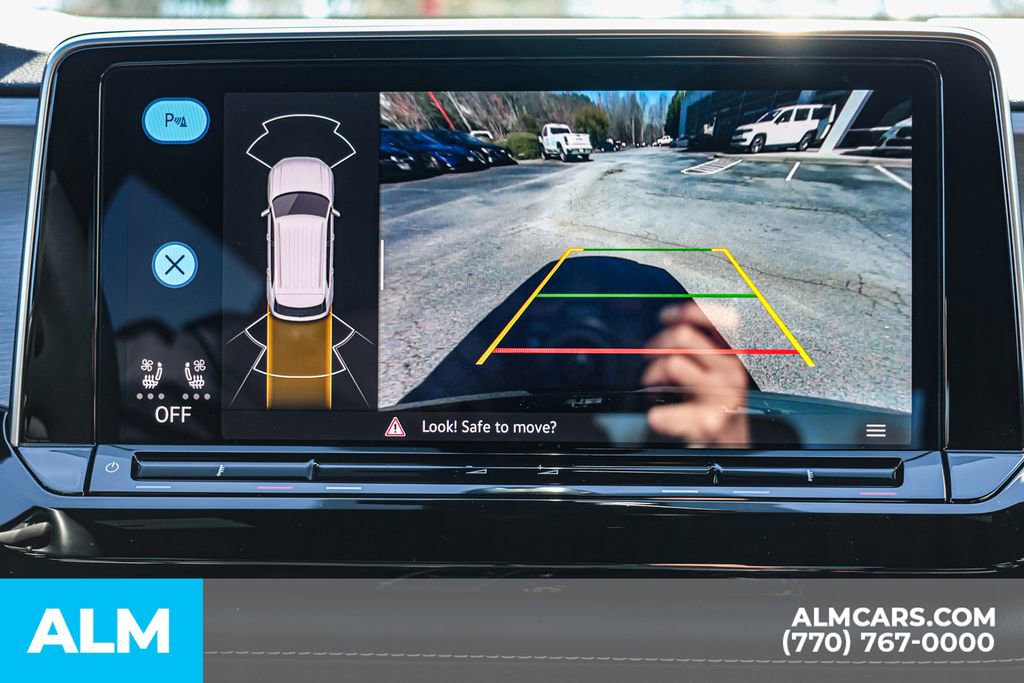 Used 2025 Volkswagen Atlas Cross Sport SE image 38