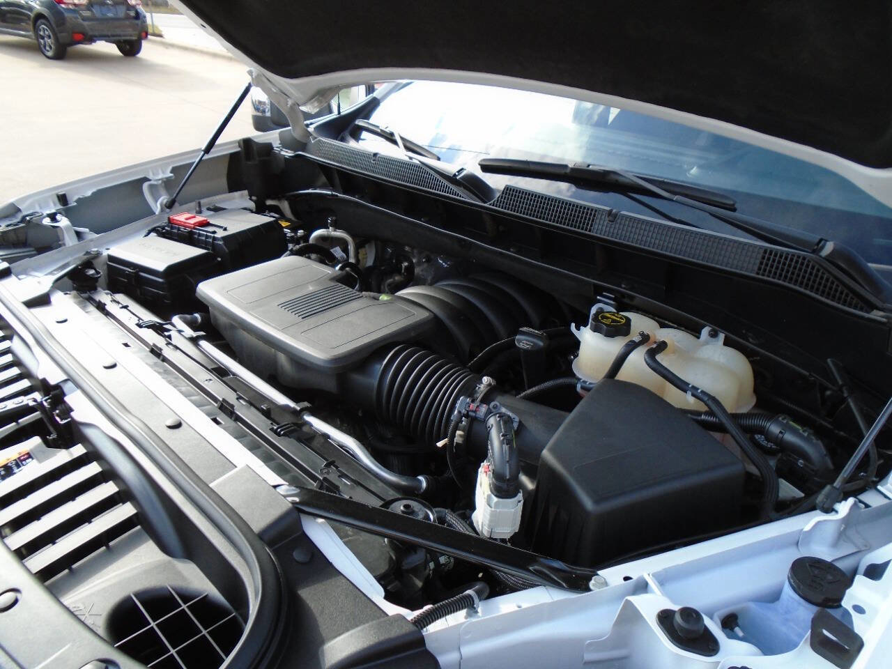 Used 2025 Chevrolet Silverado 1500 LT RWD image 19