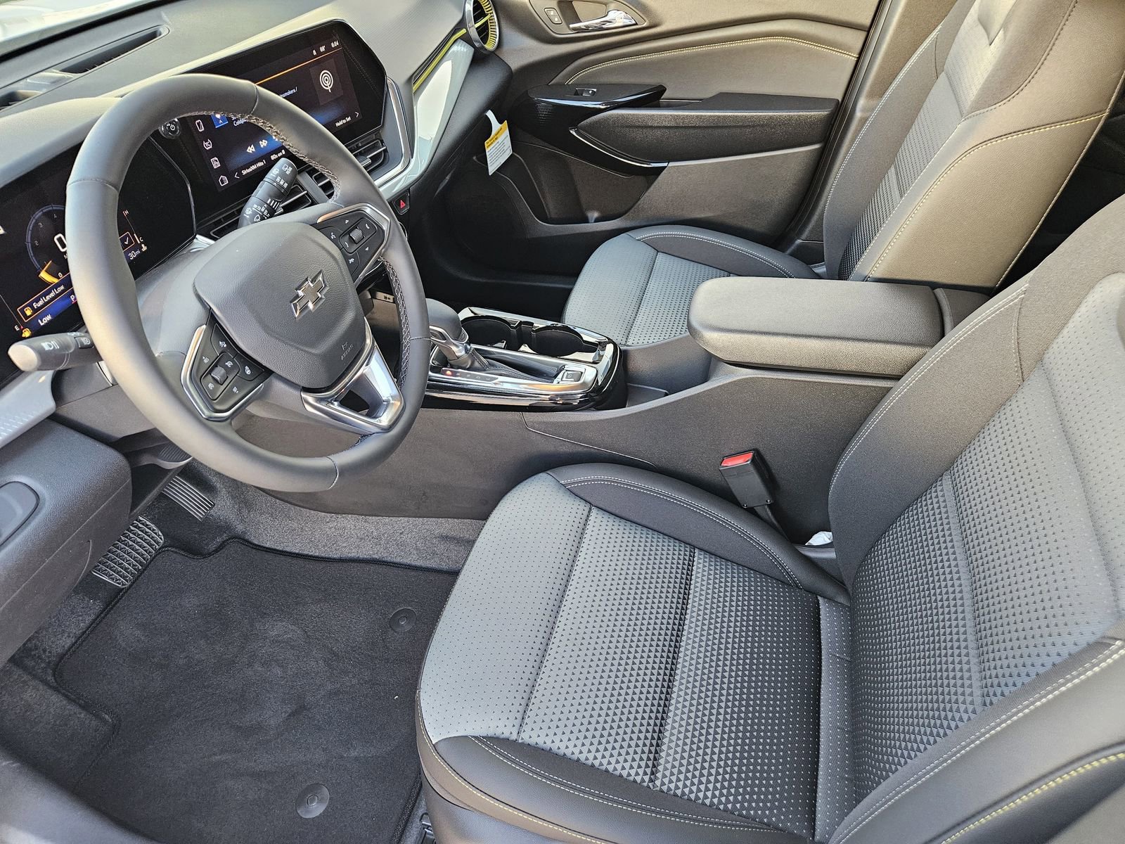 New 2026 Chevrolet Trax LT w/ Driver Confidence Package image 14