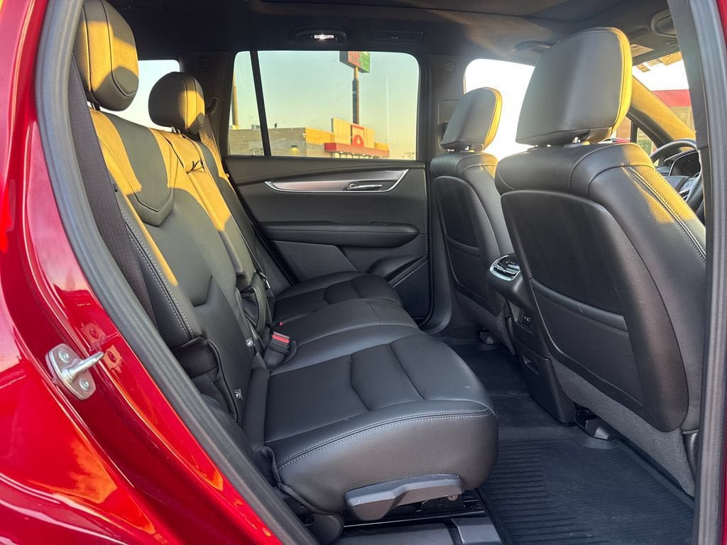 Certified 2024 Cadillac XT6 Luxury w/ LPO, Floor Liner Package AWD/4WD image 14