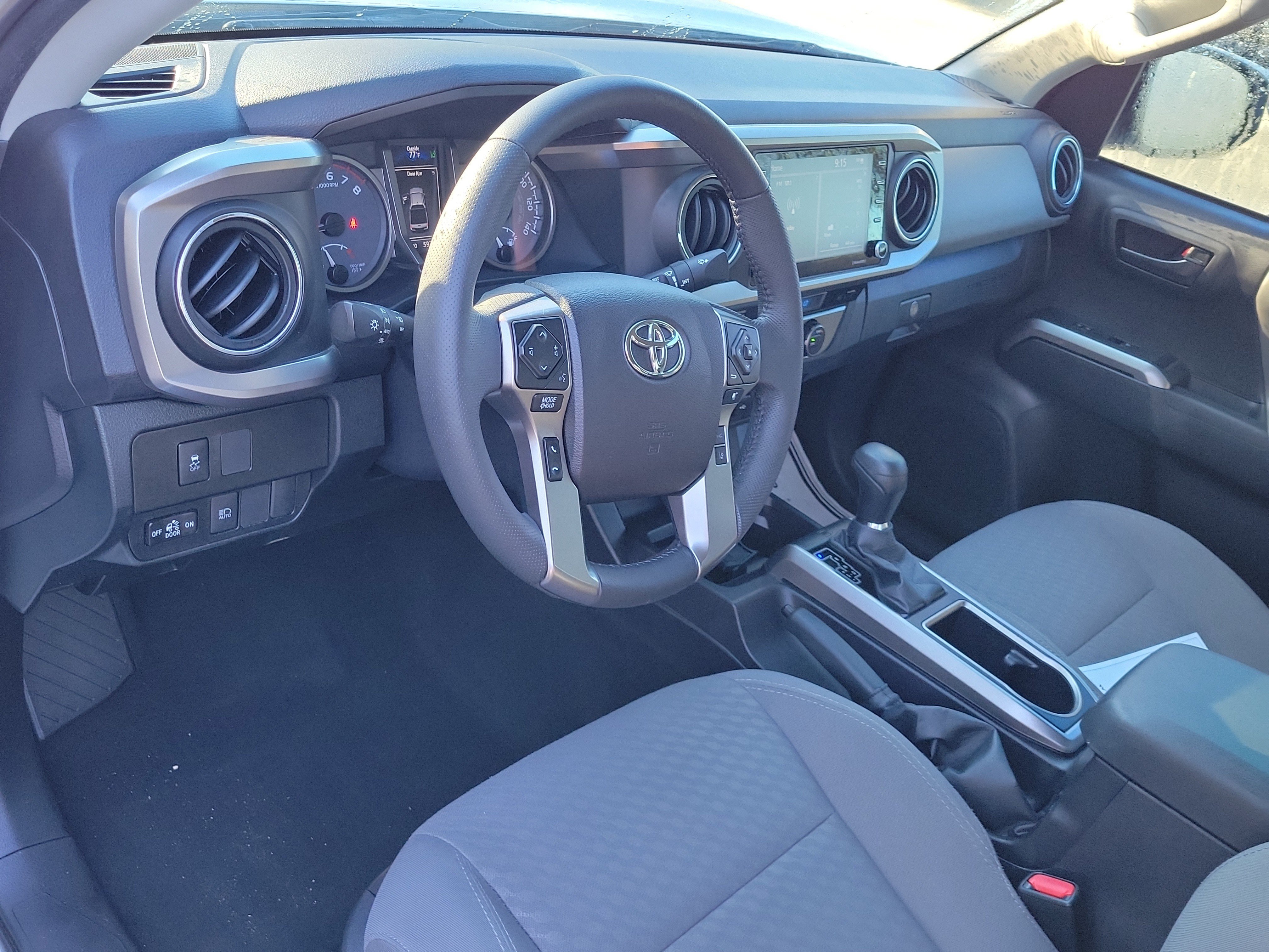 Used 2022 Toyota Tacoma SR5 w/ Technology Package RWD image 18