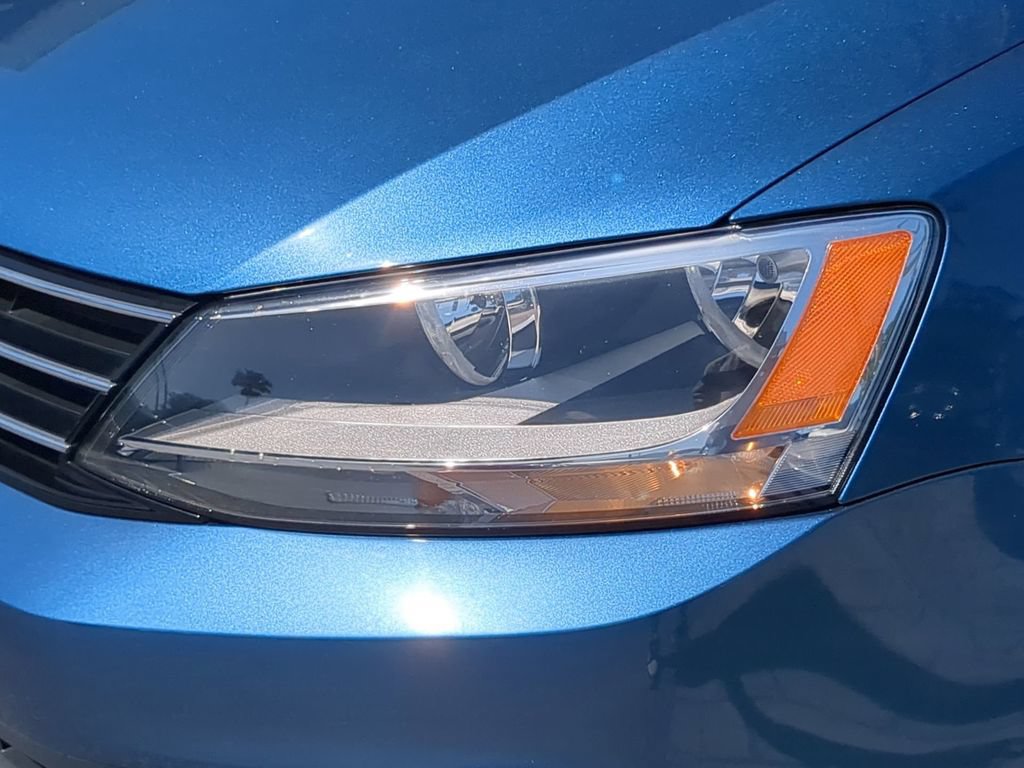 Used 2015 Volkswagen Jetta SE FWD image 7