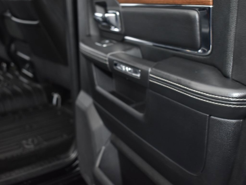 Used 2015 RAM 2500 Laramie w/ Black Appearance Group image 12