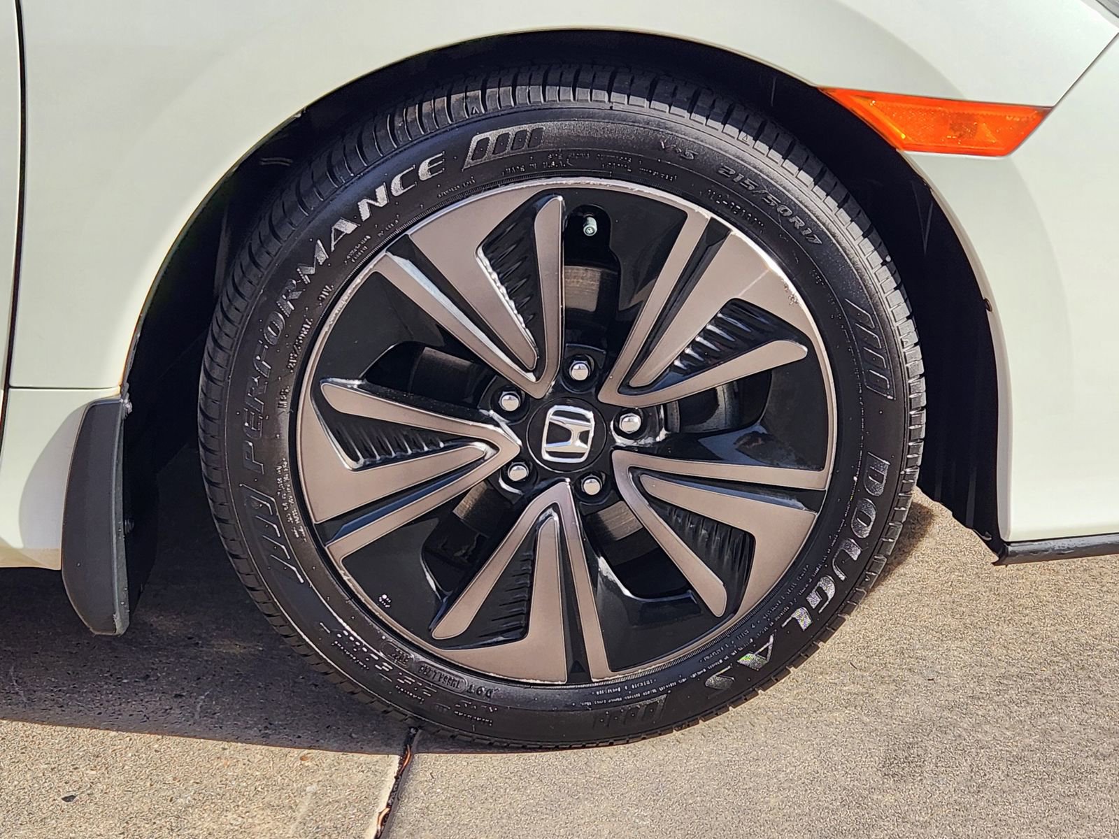 Used 2018 Honda Civic EX-L image 12