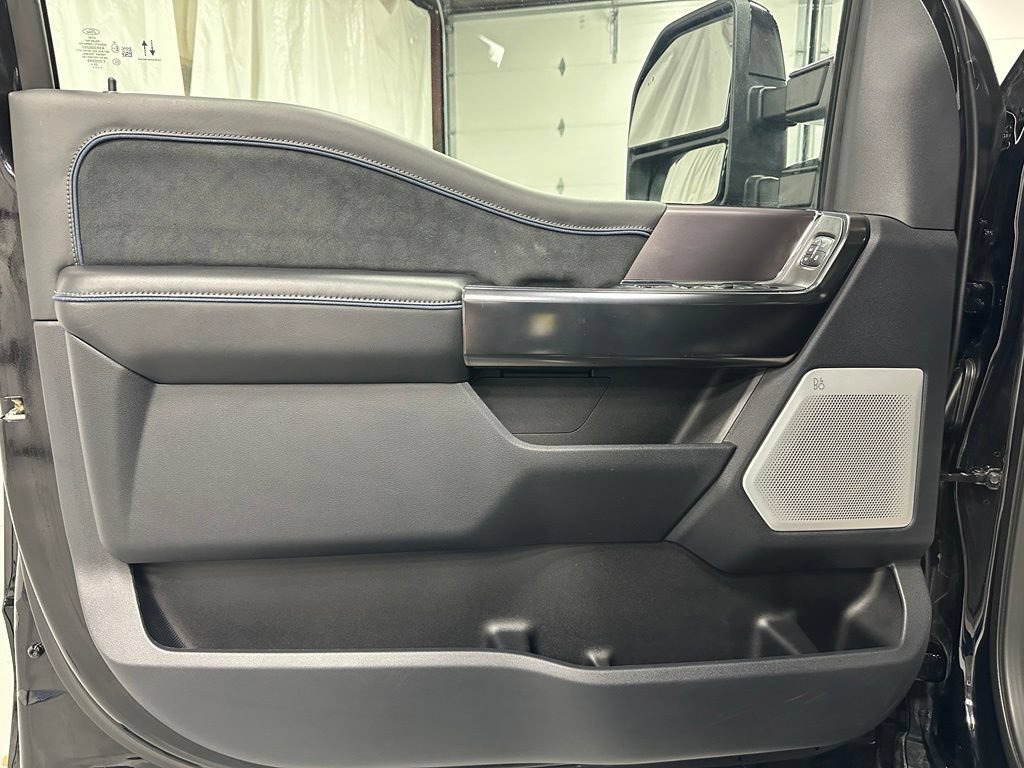 Used 2026 Ford F250 Platinum AWD/4WD image 8