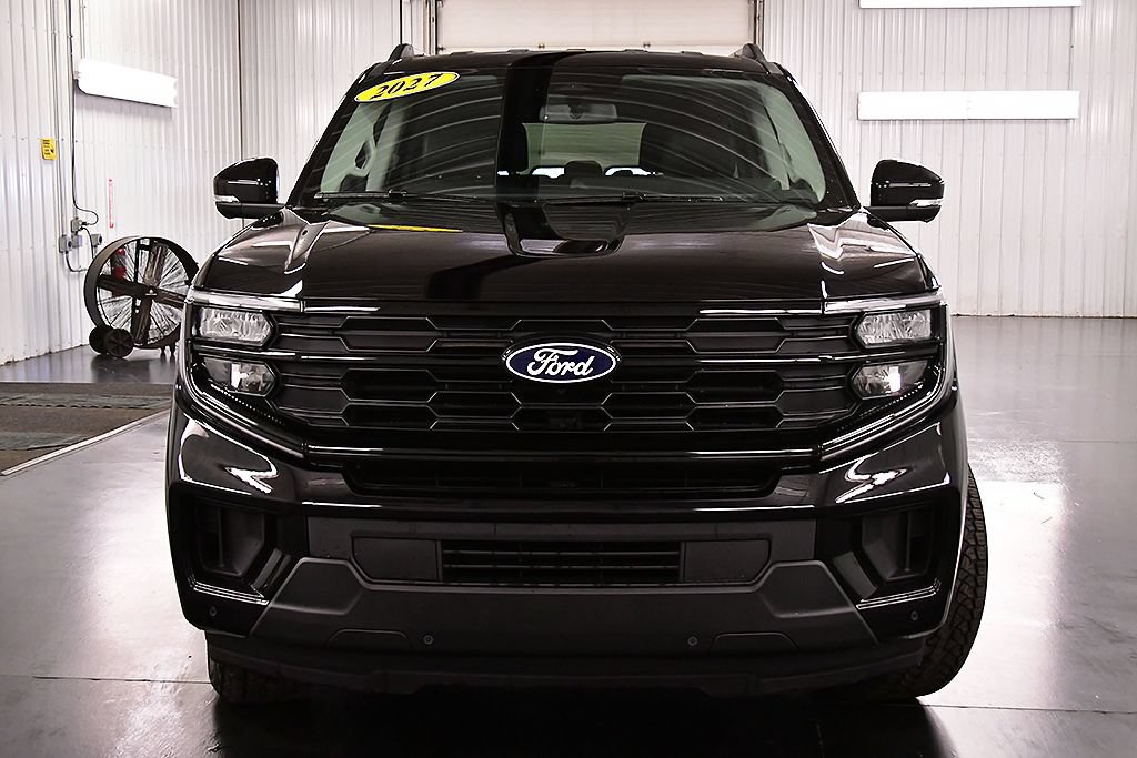 New 2027 Ford Expedition Max Active AWD/4WD image 2