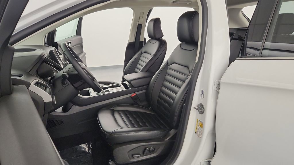 Used 2022 Ford Edge SEL image 14