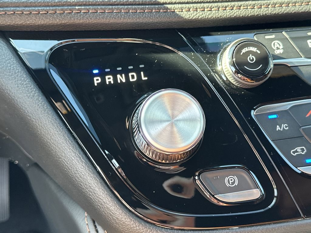 New 2026 Chrysler Pacifica Pinnacle image 24