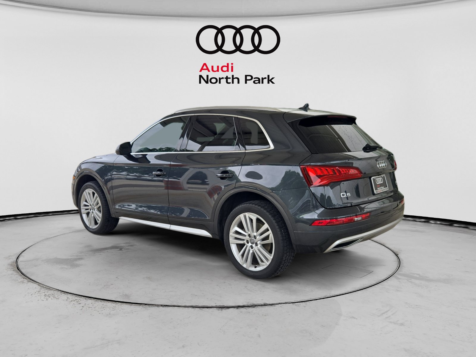 Used 2018 Audi Q5 2.0T Premium Plus w/ Premium Plus Package AWD/4WD image 3