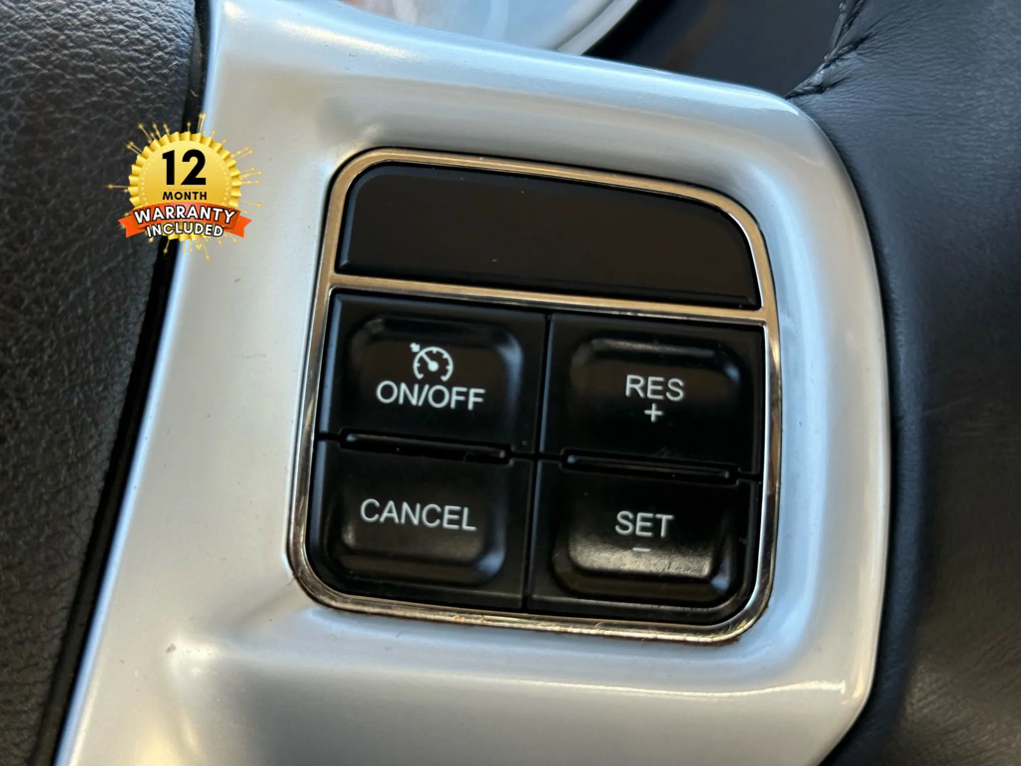 Used 2014 Chrysler 300 image 77