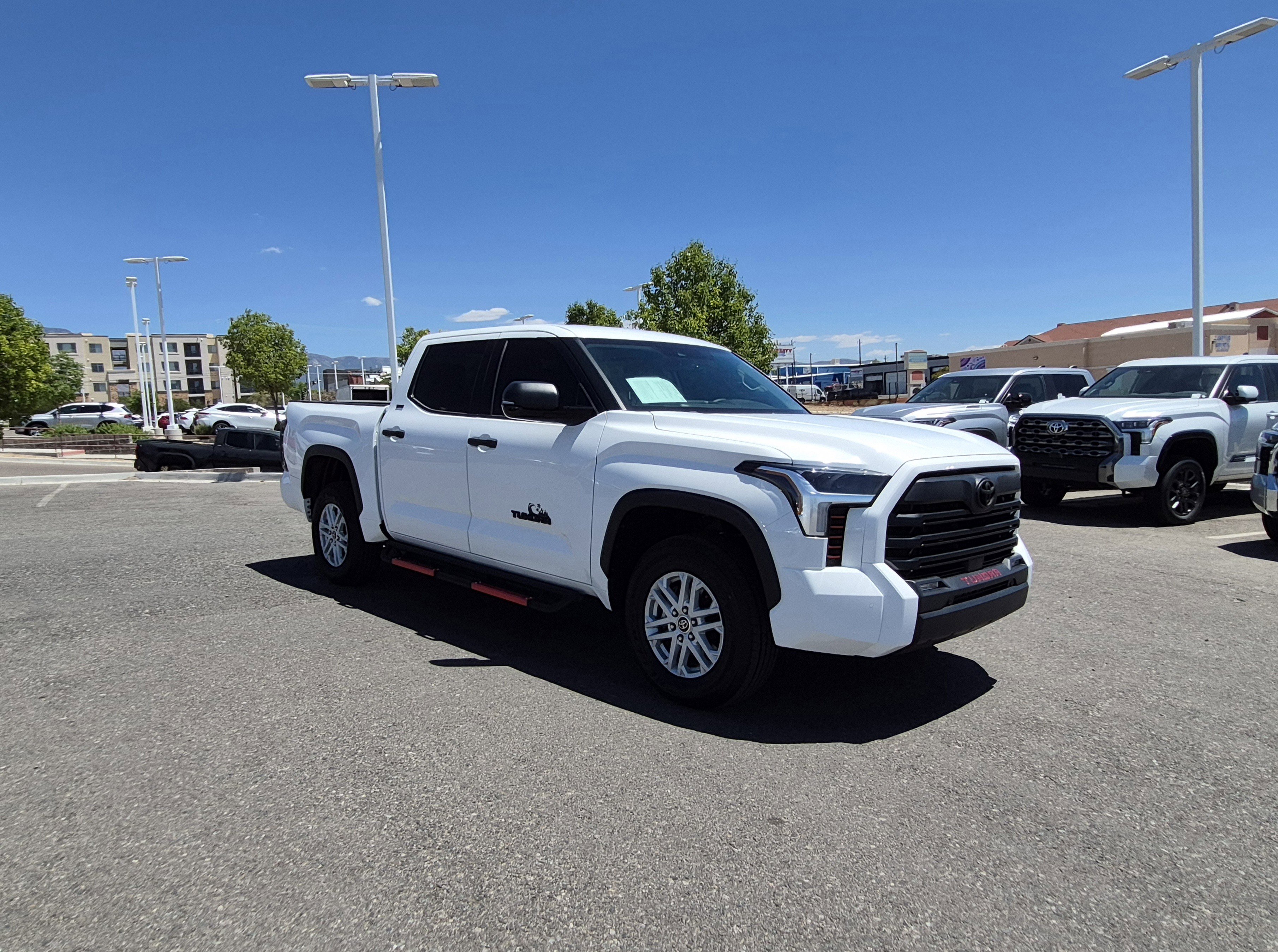 Used 2023 Toyota Tundra SR5 w/ SR5 Convenience Package AWD/4WD image 7