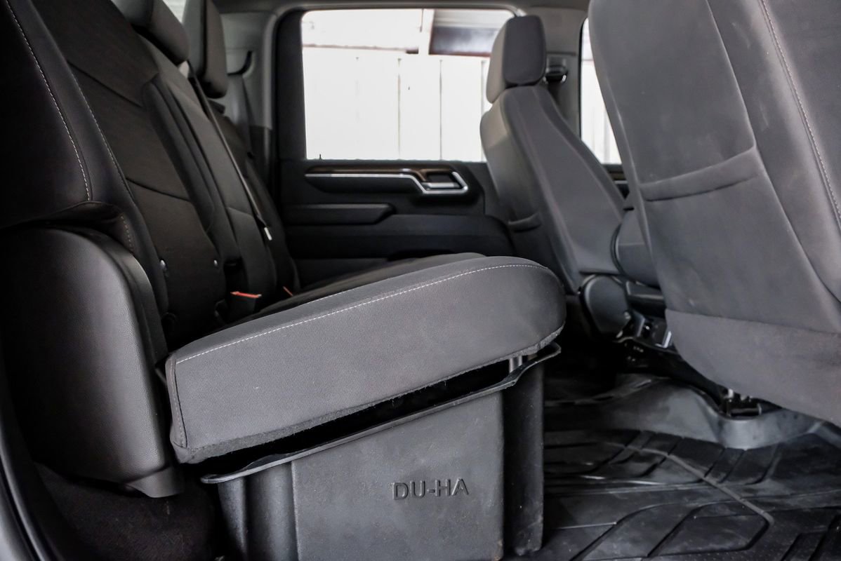 Used 2024 Chevrolet Silverado 2500 LT w/ Z71 Sport Edition image 34