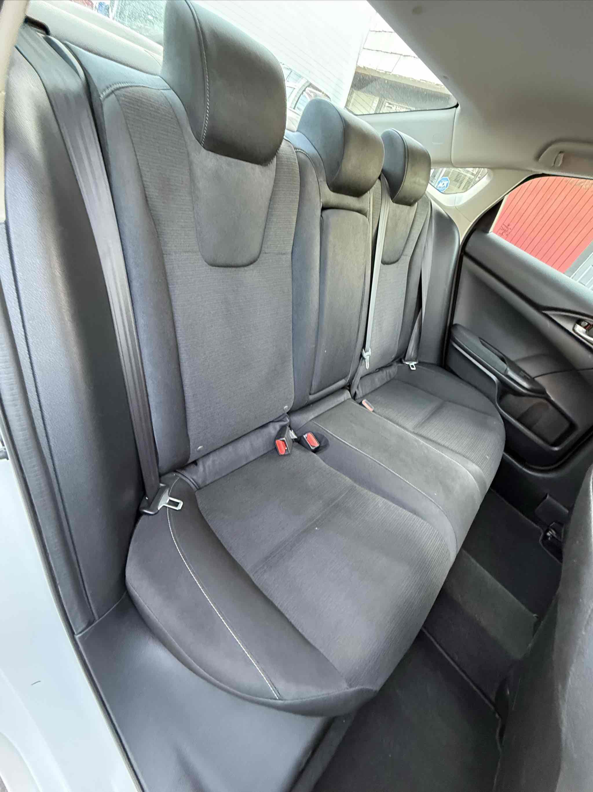 Used 2021 Honda Insight EX image 11