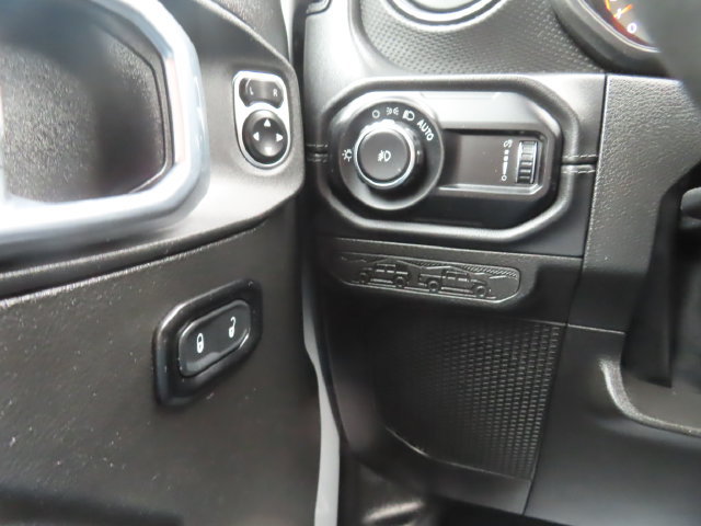 Used 2024 Jeep Wrangler Unlimited Rubicon AWD/4WD image 29