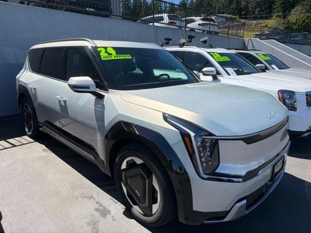 Certified 2024 Kia EV9 Land AWD/4WD image 5