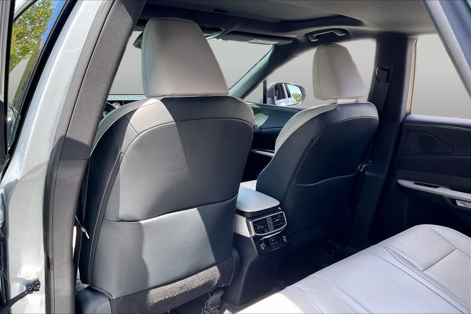 Used 2023 Lexus RX 350 Premium Plus w/ Accessory Package (Z1) FWD image 22