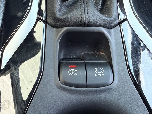 Used 2024 Toyota Corolla Cross AWD Hybrid image 21