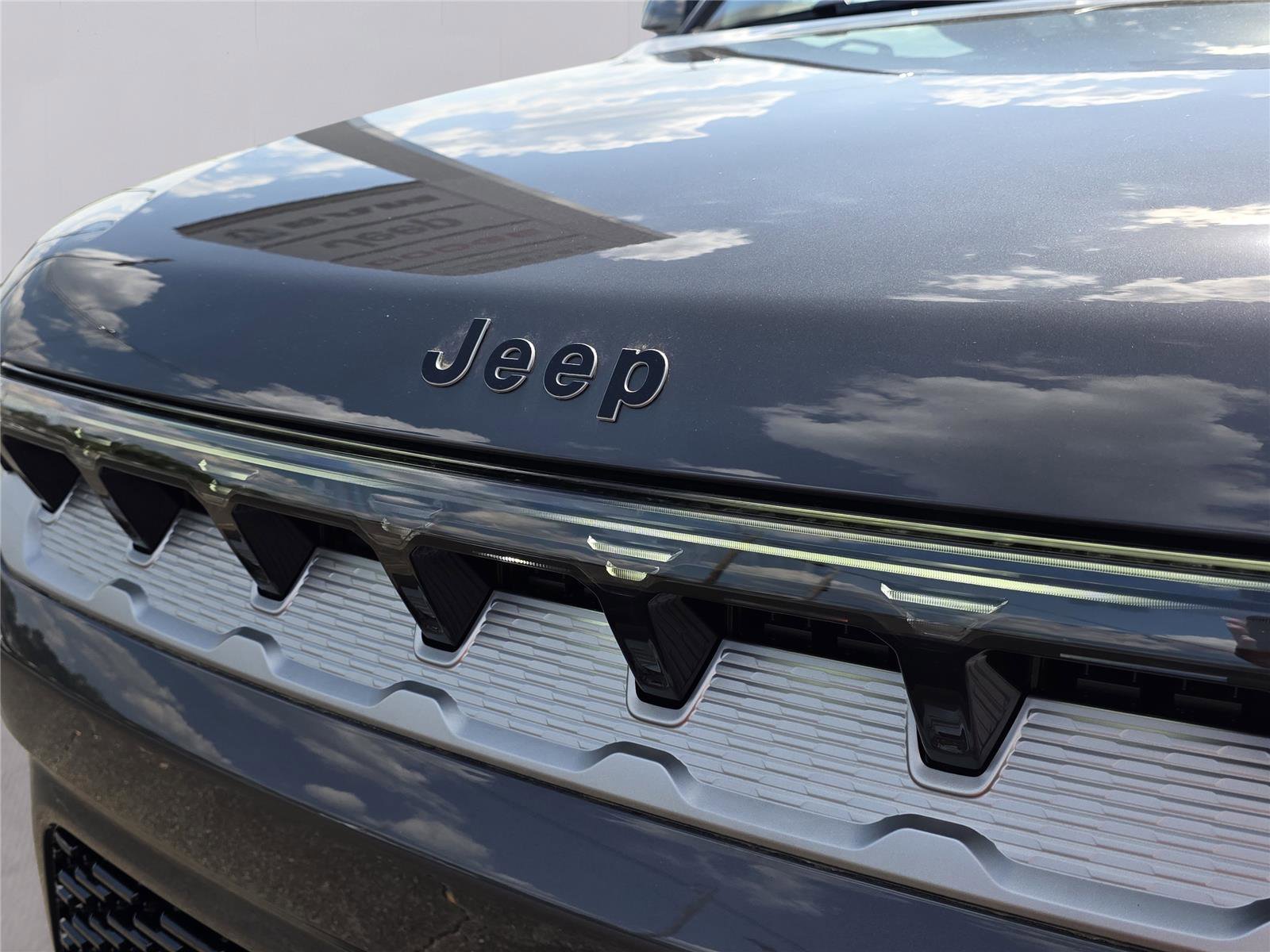 New 2026 Jeep Grand Wagoneer L 4WD w/ Premium Group I image 35