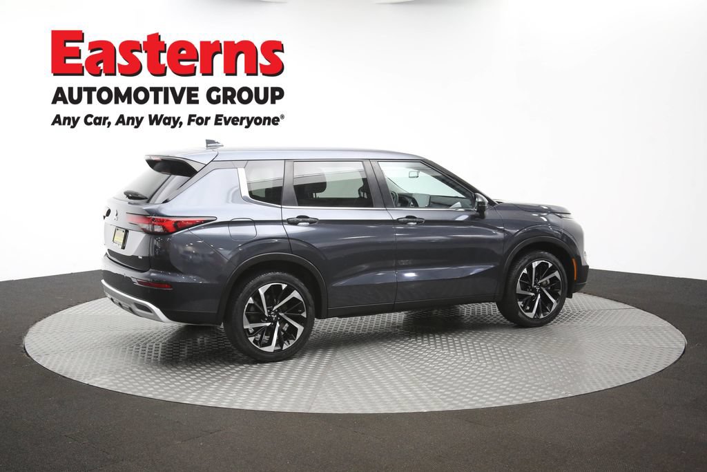 Used 2024 Mitsubishi Outlander SE FWD image 44