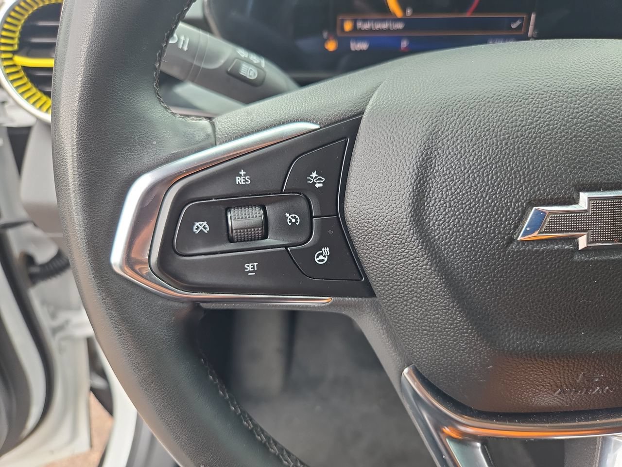 Used 2024 Chevrolet Trax ACTIV w/ Sunroof Package FWD image 16