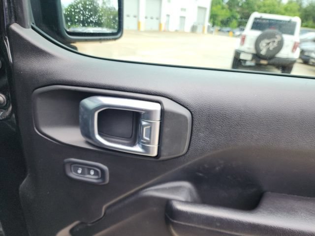 Used 2022 Jeep Gladiator Sport AWD/4WD image 22