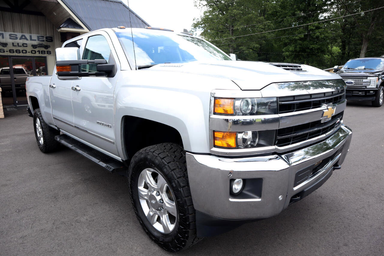 Used 2019 Chevrolet Silverado 2500 LTZ w/ Duramax Plus Package image 3