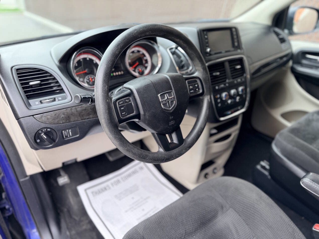 Used 2019 Dodge Grand Caravan SE w/ UConnect Hands-Free Group image 9