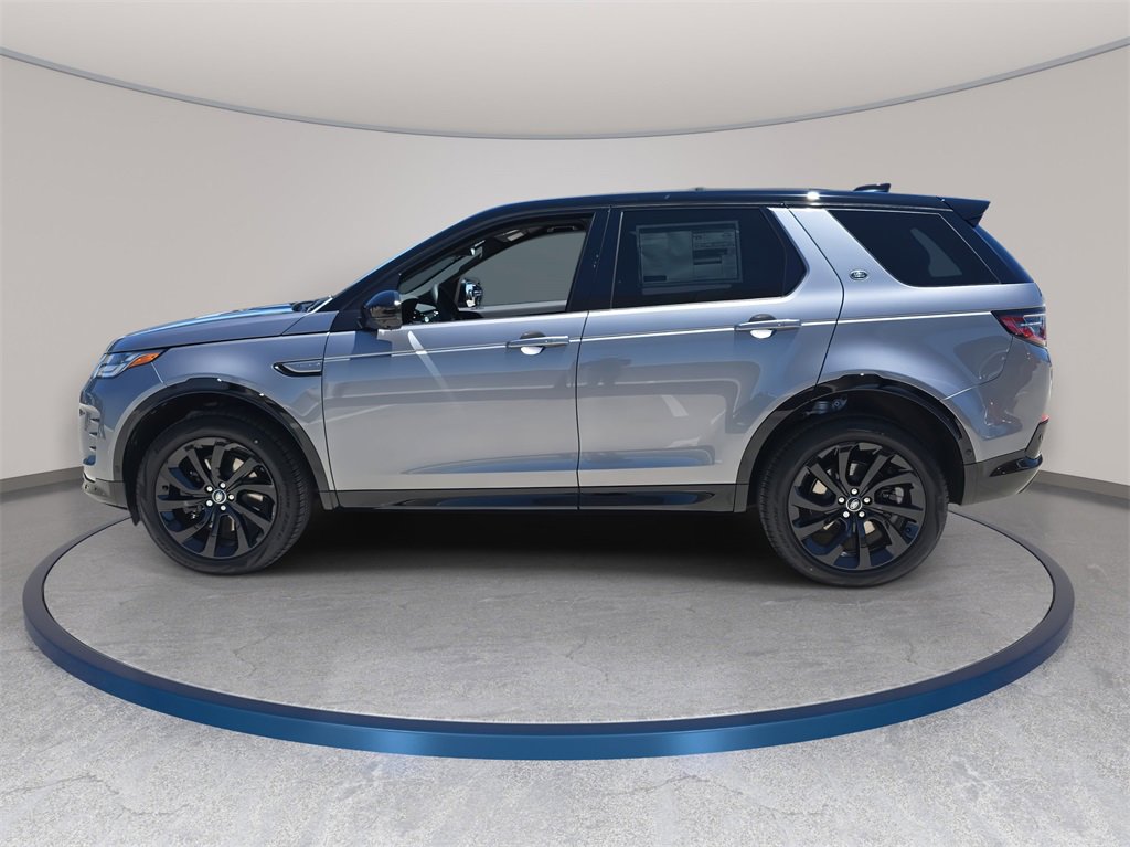 New 2025 Land Rover Discovery Sport Dynamic SE image 8