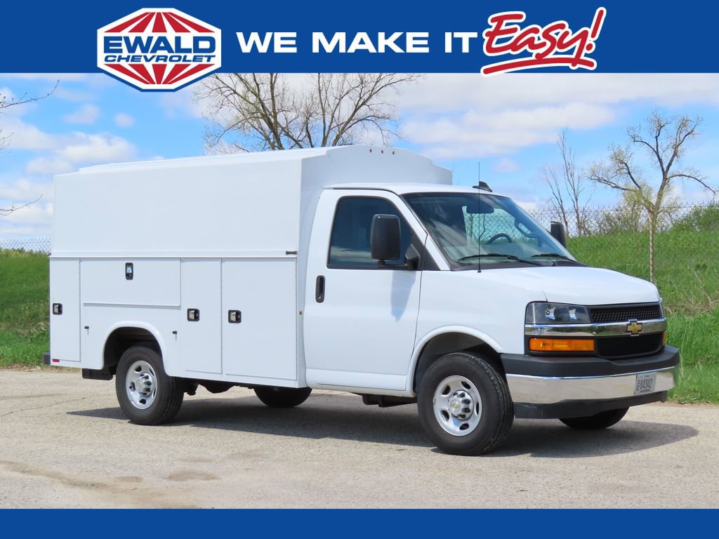 Used 2025 Chevrolet Express 3500 w/ Power Convenience Package RWD image 1