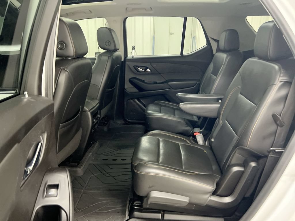 Used 2020 Chevrolet Traverse Premier w/ Redline Edition AWD/4WD image 24