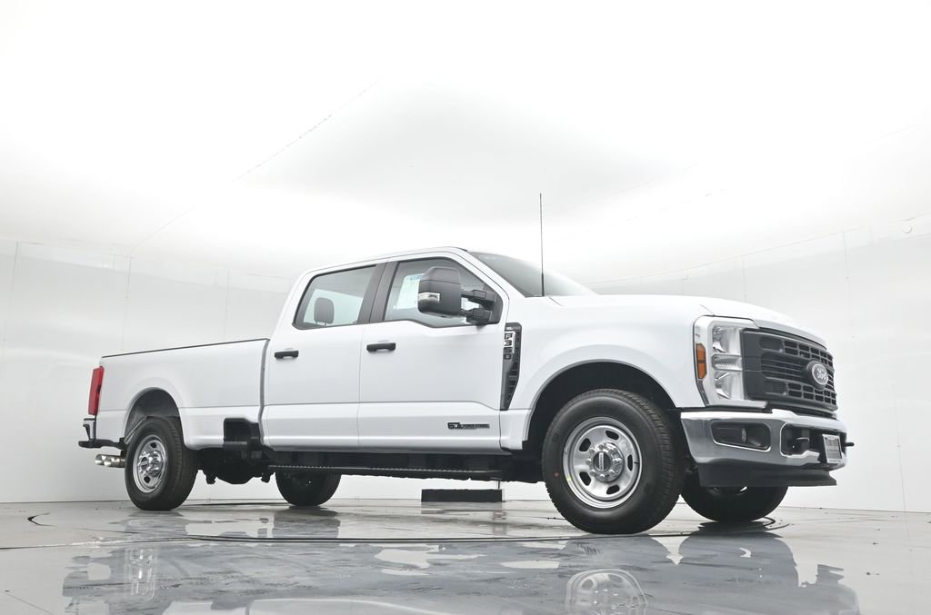 New 2026 Ford F350 XL image 3