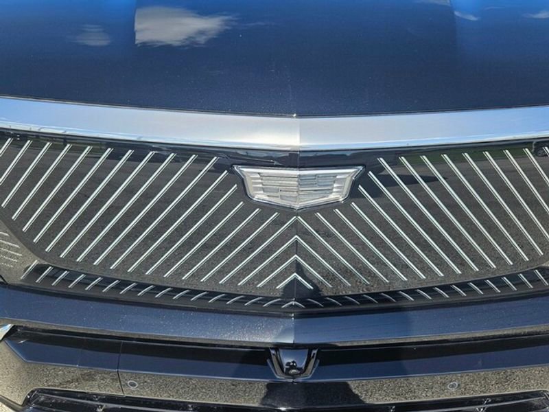 New 2026 Cadillac Vistiq Luxury image 9