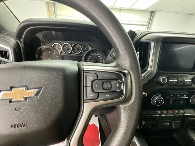 Used 2021 Chevrolet Silverado 2500 LT AWD/4WD image 17