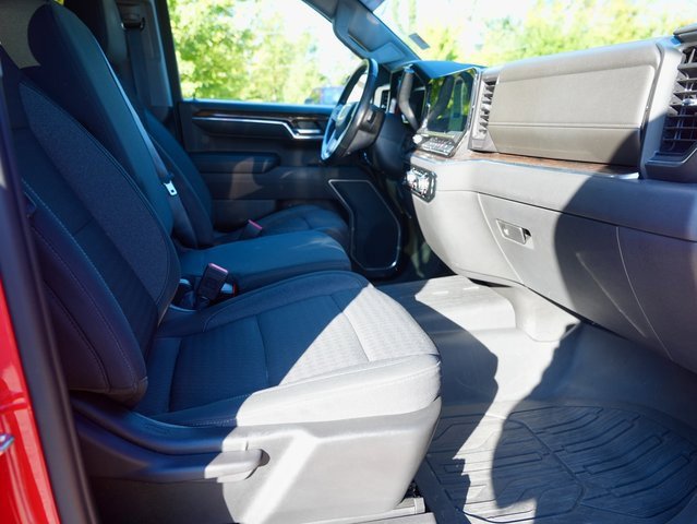 Used 2022 GMC Sierra 1500 Elevation w/ LPO, Elevation Black Package image 8