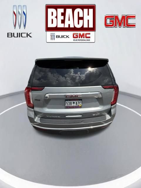 Used 2024 GMC Yukon XL SLT w/ SLT Luxury Package AWD/4WD image 5