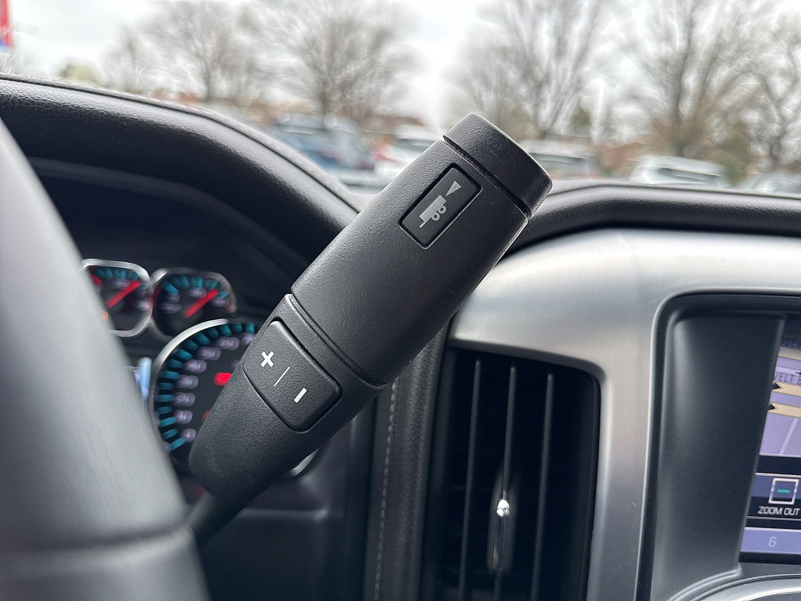 Used 2017 GMC Sierra 3500 SLE w/ HD SLE Preferred Plus Package image 14