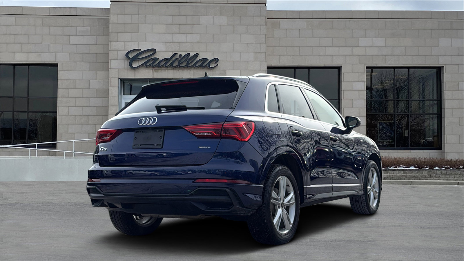 Used 2021 Audi Q3 2.0T Premium w/ Convenience Package image 3