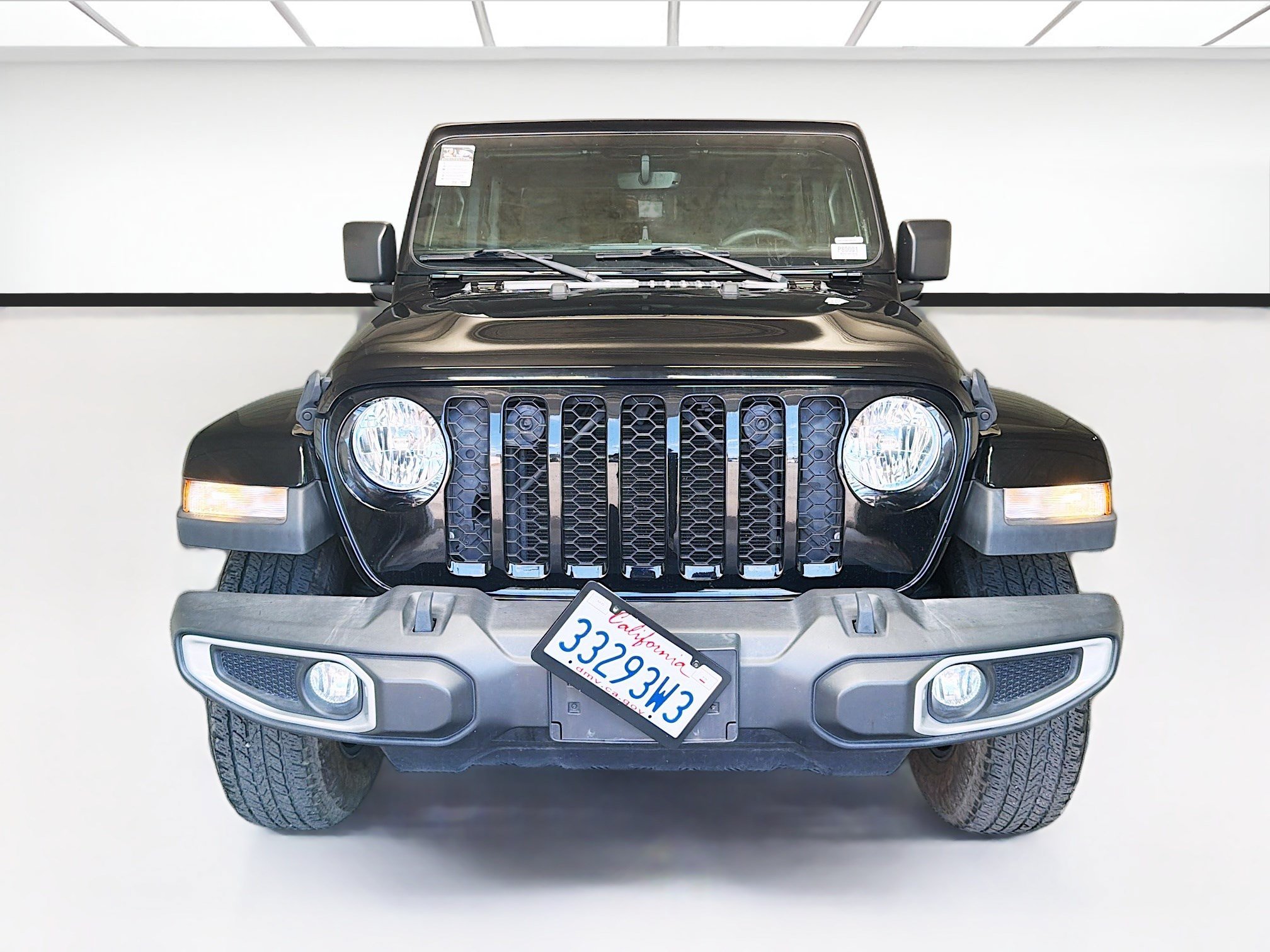 Used 2023 Jeep Gladiator Sport AWD/4WD image 2