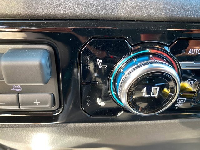 New 2026 GMC Sierra 1500 Elevation image 12