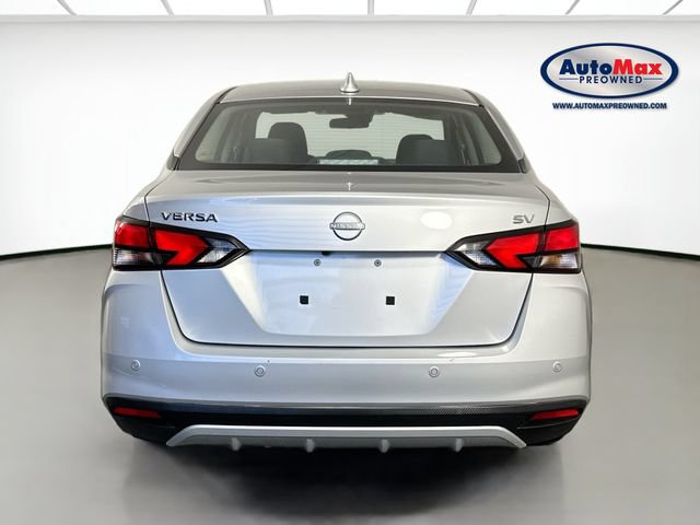 Used 2023 Nissan Versa SV FWD image 8