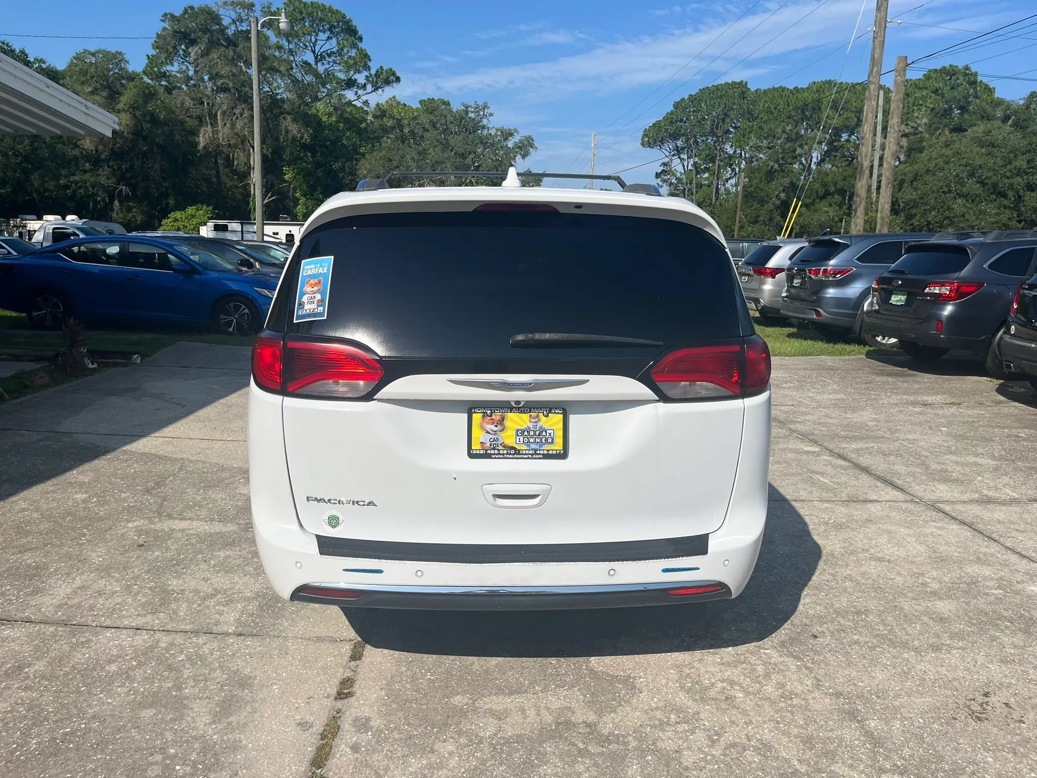 Used 2018 Chrysler Pacifica Touring-L Plus FWD image 6