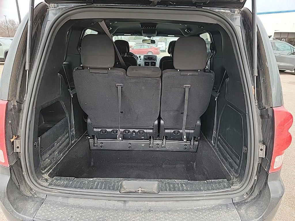 Used 2016 Dodge Grand Caravan SE image 8