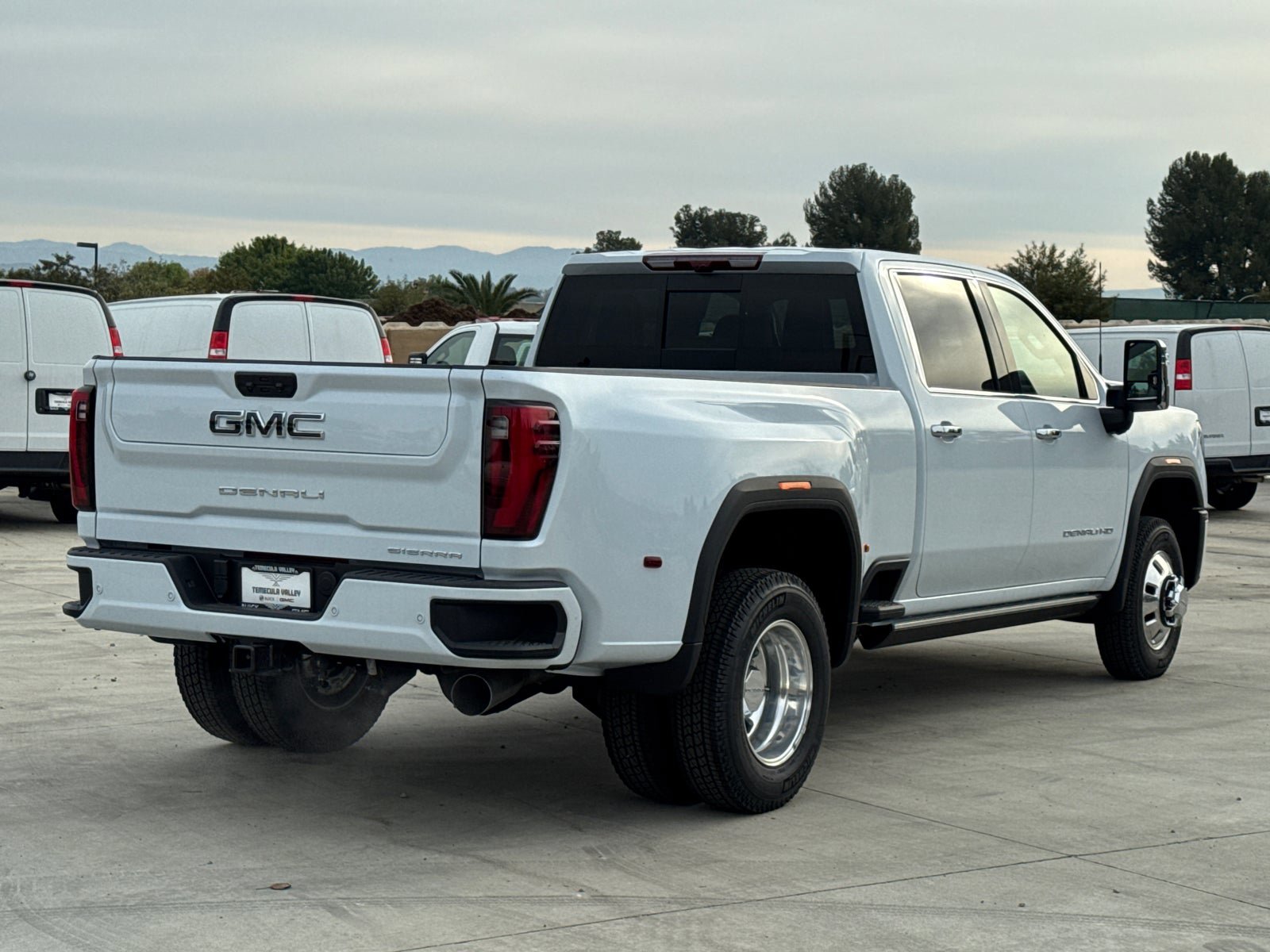 New 2026 GMC Sierra 3500 Denali Ultimate image 15