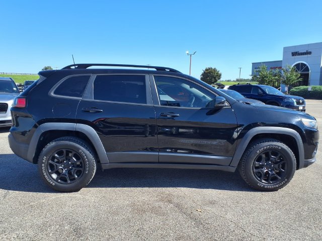 Used 2022 Jeep Cherokee Latitude AWD/4WD image 9