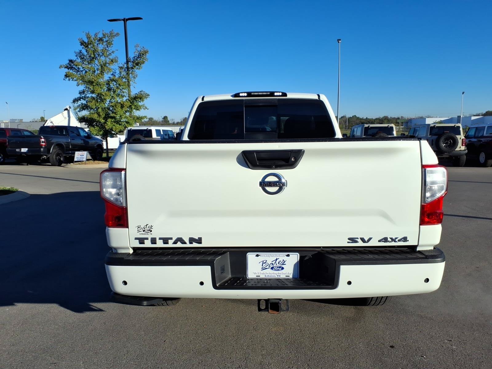 Used 2020 Nissan Titan SV w/ SV Convenience Package AWD/4WD image 4
