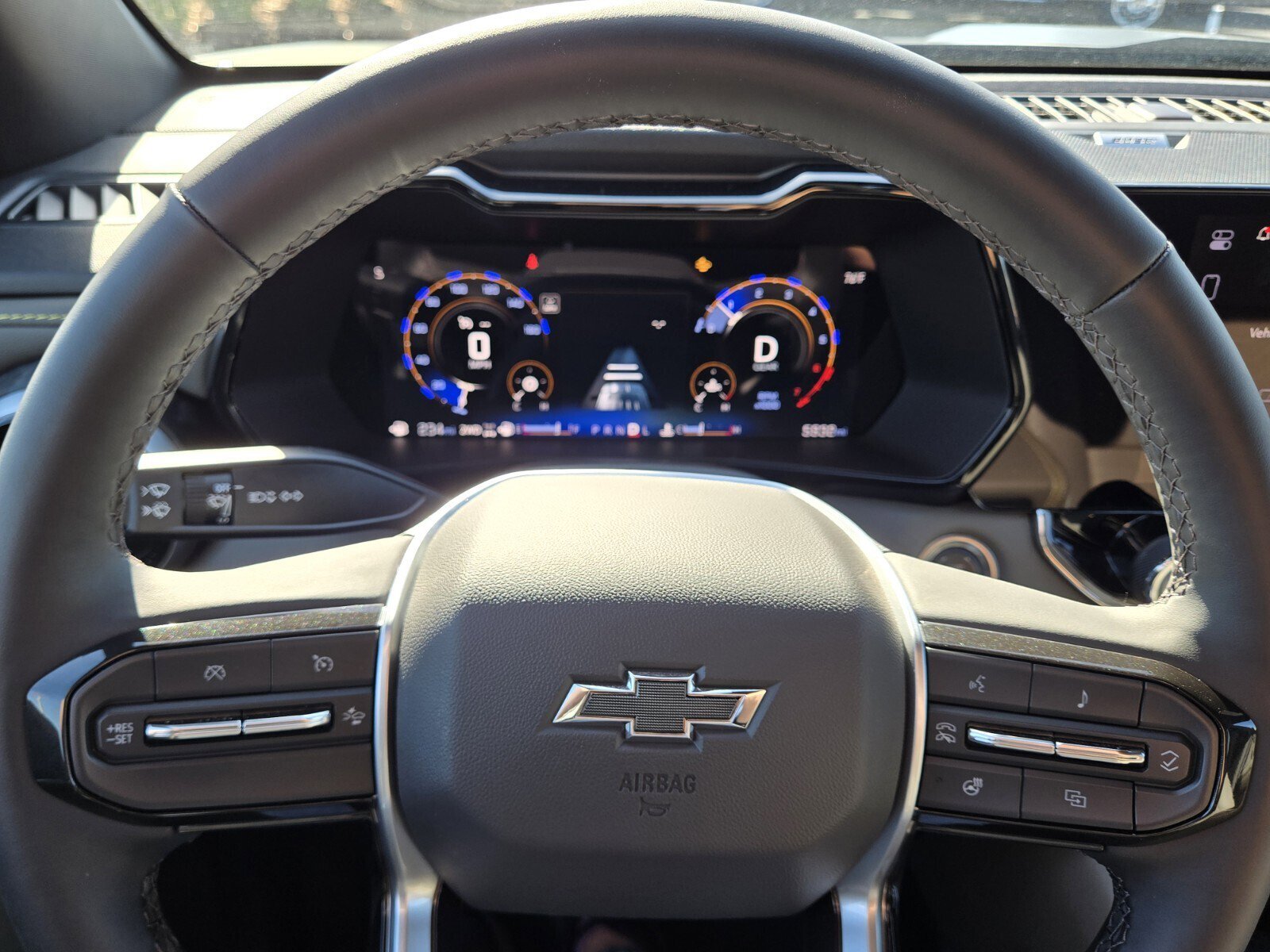 New 2025 Chevrolet Colorado ZR2 w/ Technology Package image 15