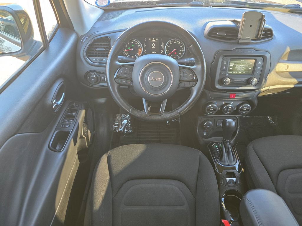 Used 2016 Jeep Renegade Latitude image 29