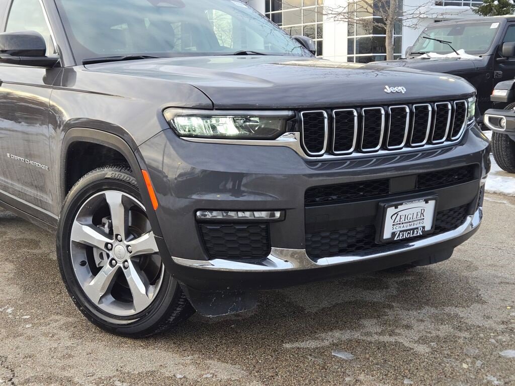 Used 2022 Jeep Grand Cherokee L Limited w/ Trailer Tow Group (B) image 2